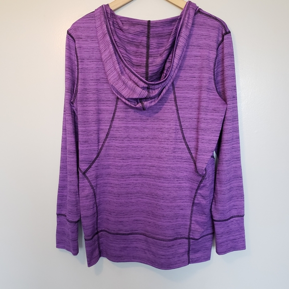 Champion Pull Over Sweater - Picture 4 of 9